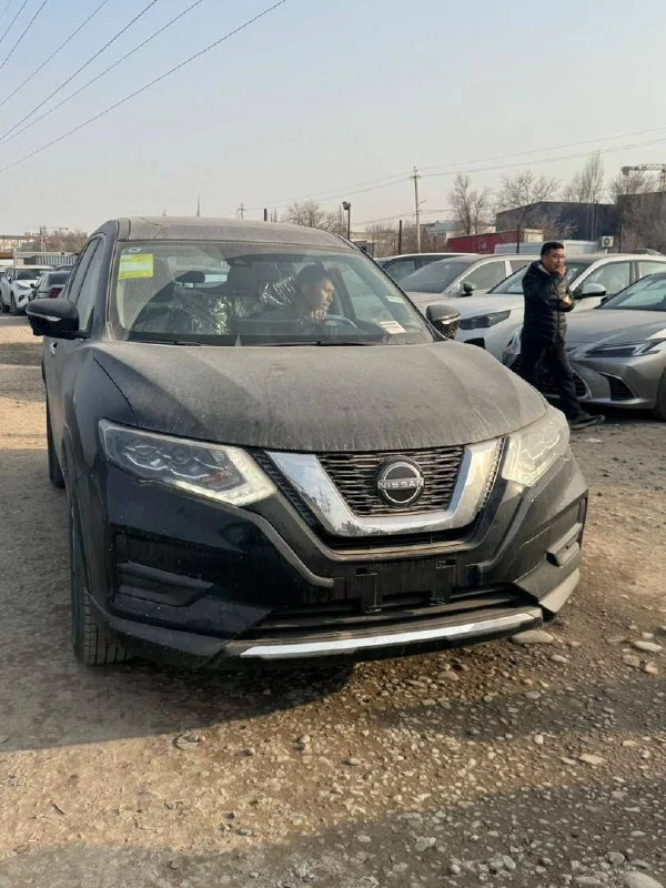 Новый Nissan X-Trail: фотография из Telegram команды